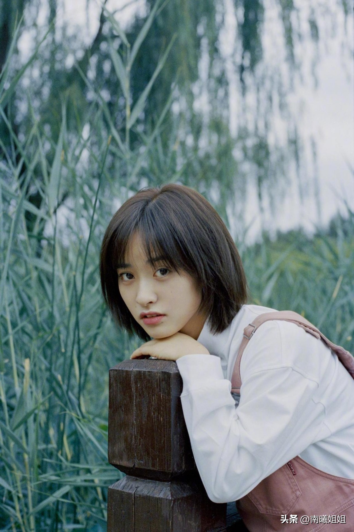 30-40岁圆脸过肩发型减龄短发图片,圆脸发型女2020流行发型过肩