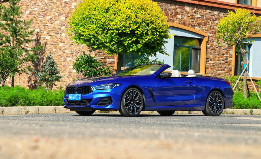 宝马840i软顶敞篷试驾,宝马840i敞篷驾驶感受