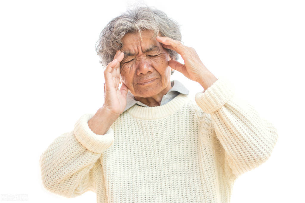 “老人味”形成原因是啥？建议50岁后，远离5个习惯，或老了没味