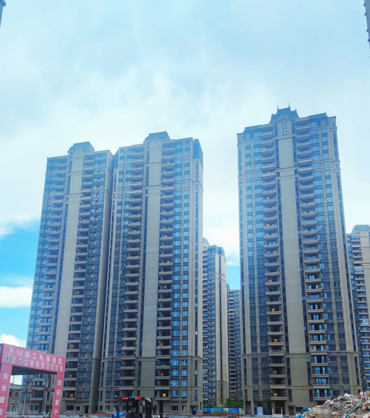 恒大郦湖城火爆现场,佛山恒大郦湖城施工进度