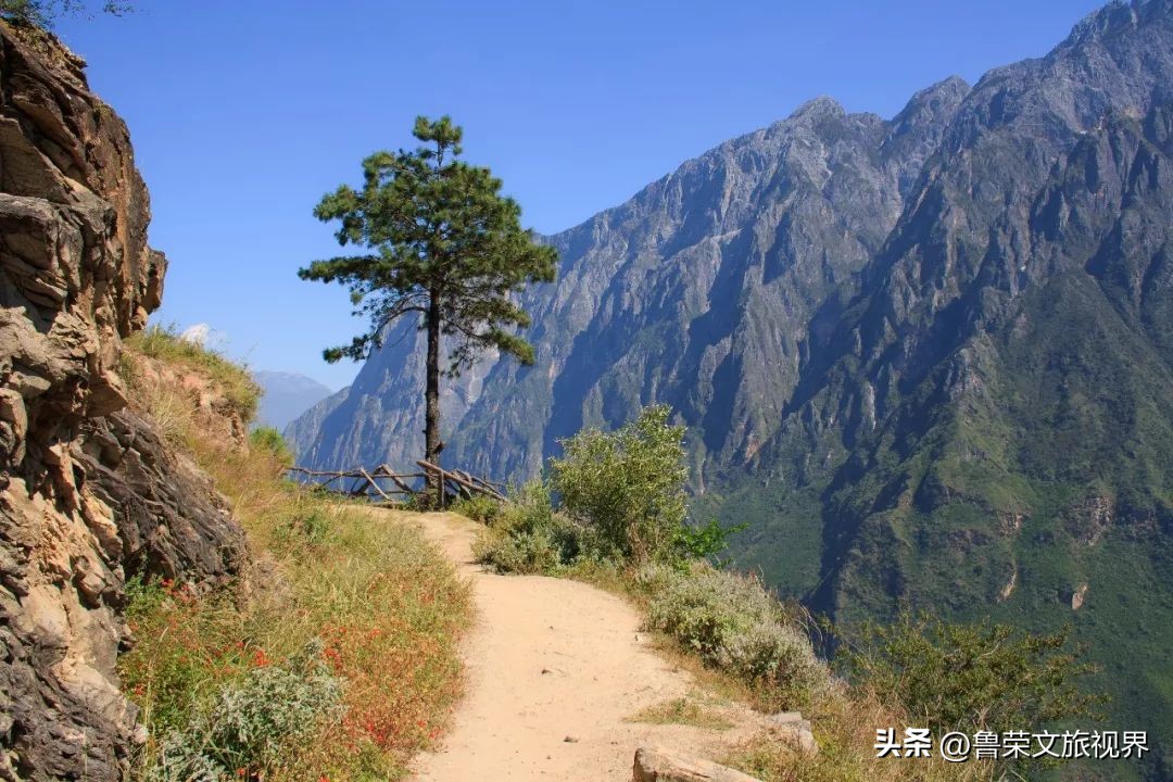 世界经典徒步线路虎跳峡,虎跳峡高路徒步多少公里