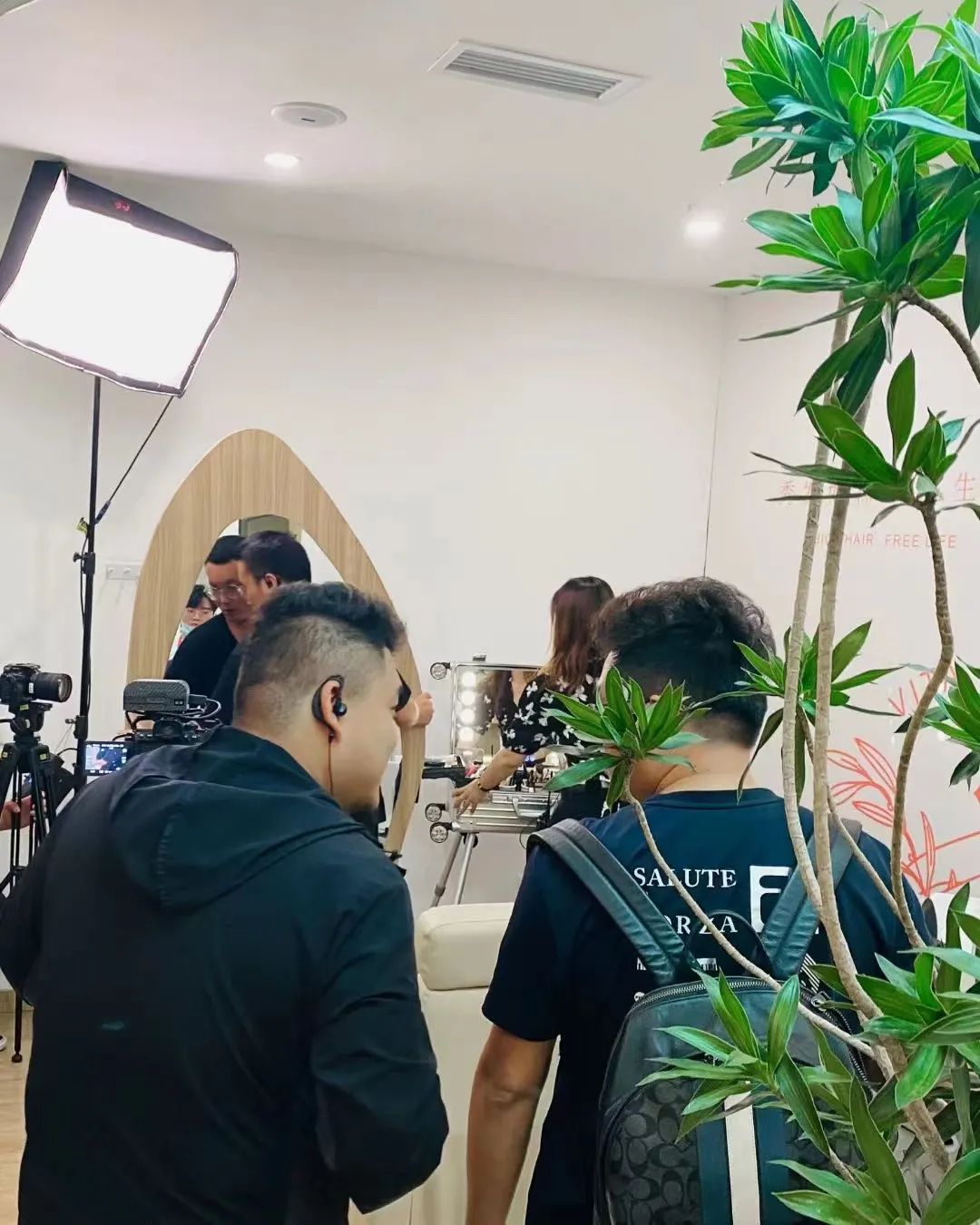 8090后最后的倔强,90后深陷脱发困局