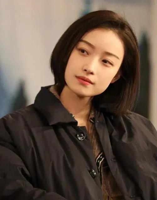 最具美人脸的十位女星,蒜头鼻小眼睛方脸却很漂亮的女星