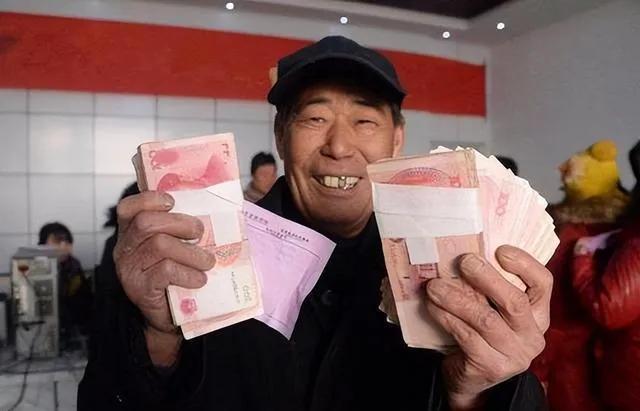 一户一宅土地补偿,一户一田制每亩补偿多少钱