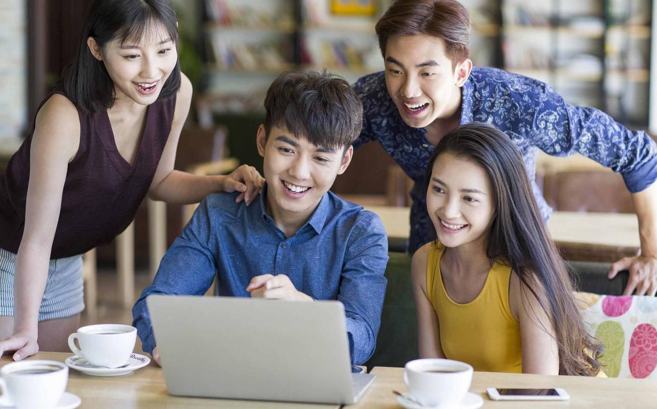 给孩子金钱不如给孩子游学经历,10万给孩子出国游学