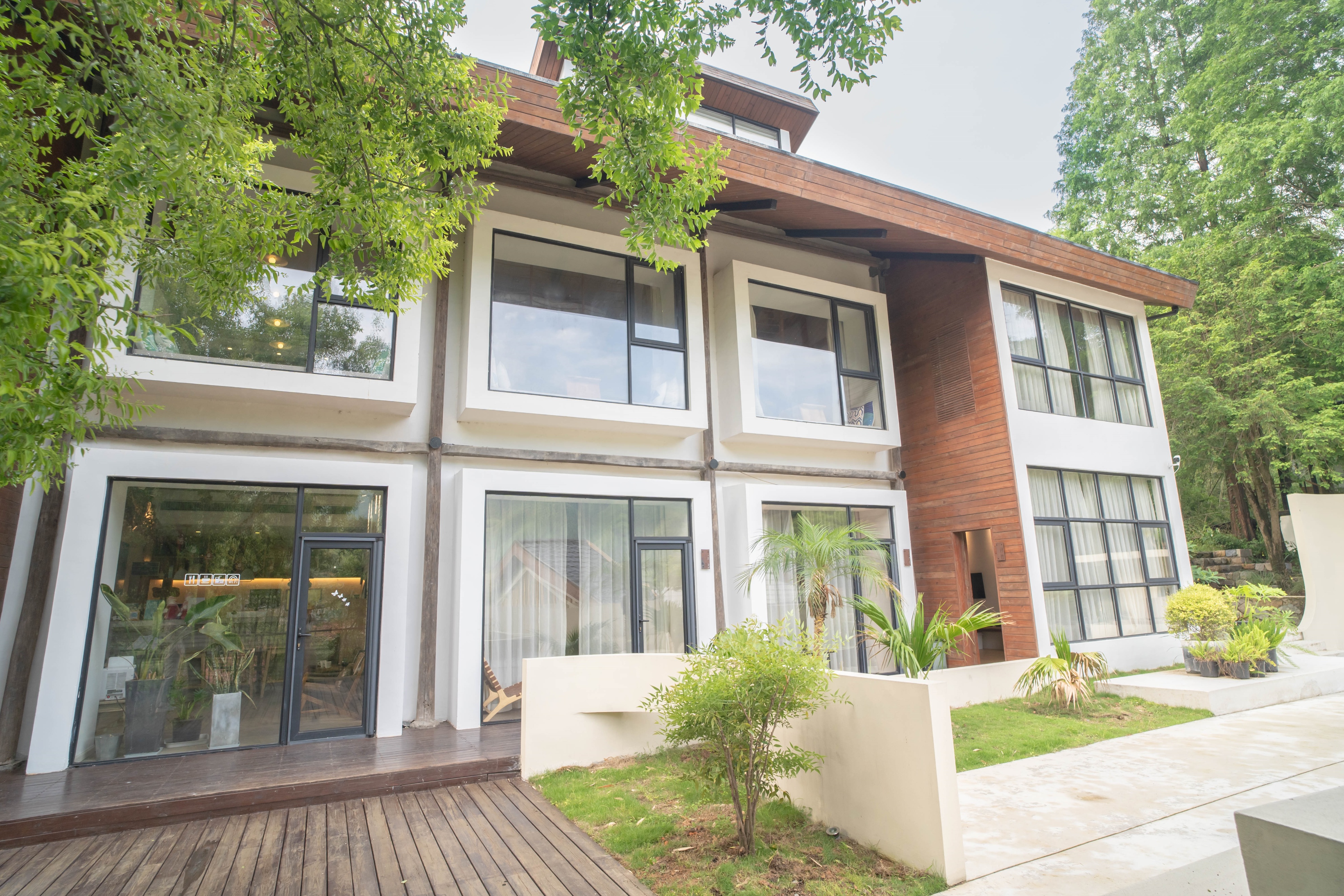 山林逸境私人温泉,在山林中泡温泉