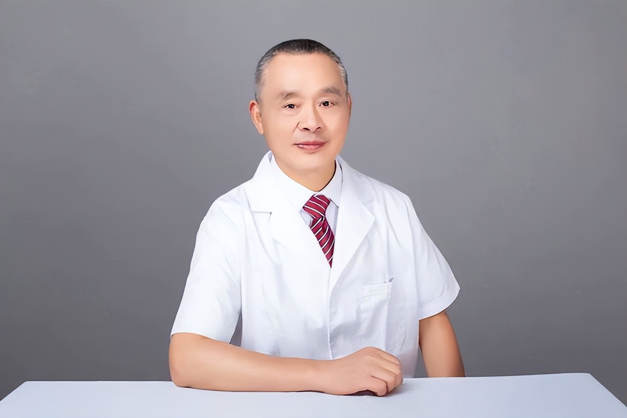 瞿治国,瞿治国医生治冠心病