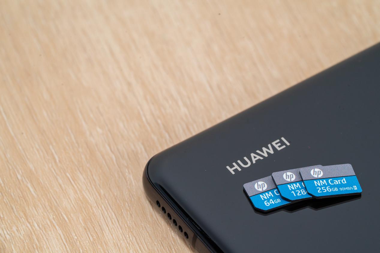 一招解决华为手机容量告急问题！惠普NM100手机专用扩容存储卡