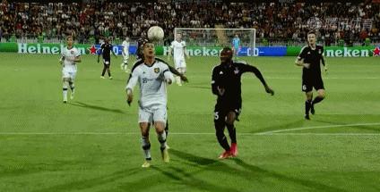 莫伊塞斯罚点球视频,莫伊塞斯亚冠点球