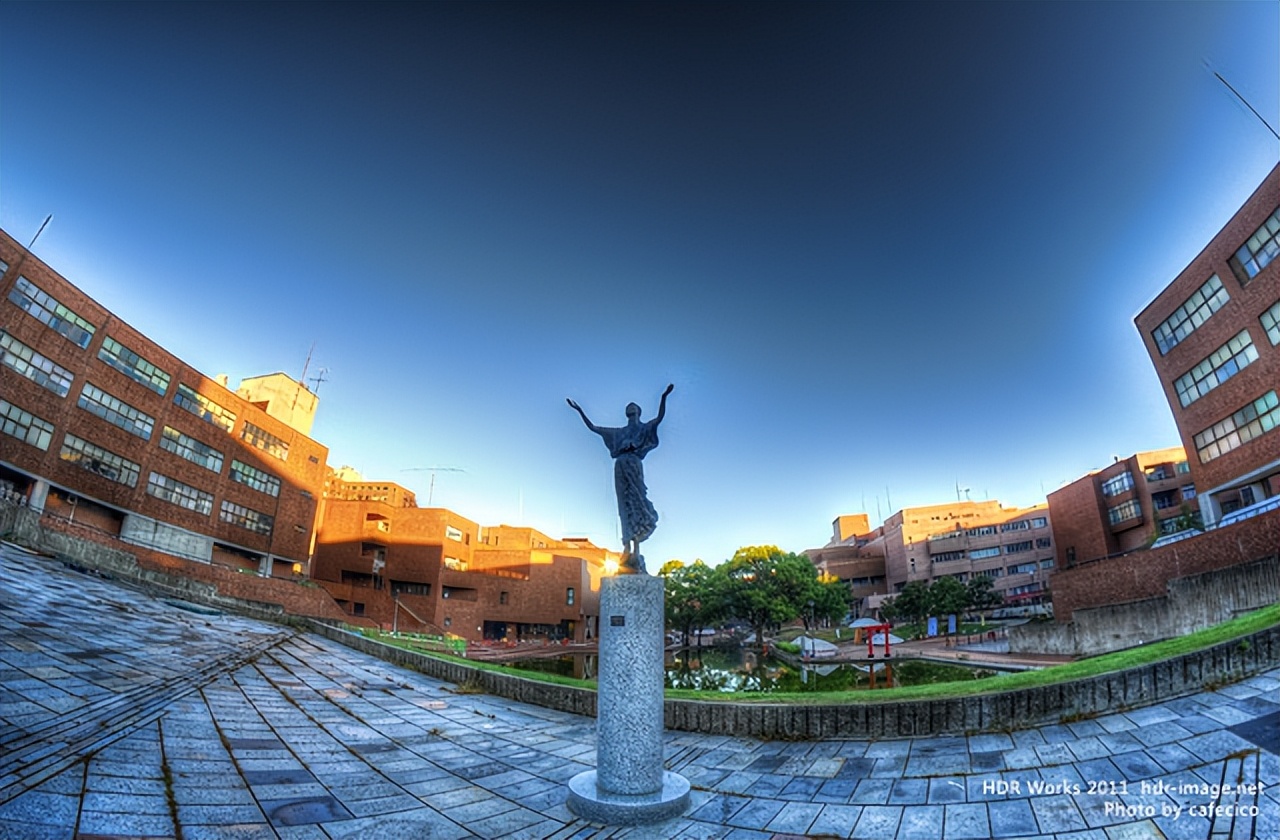 筑波大学是日本帝国八所吗,筑波大学是国立大学吗