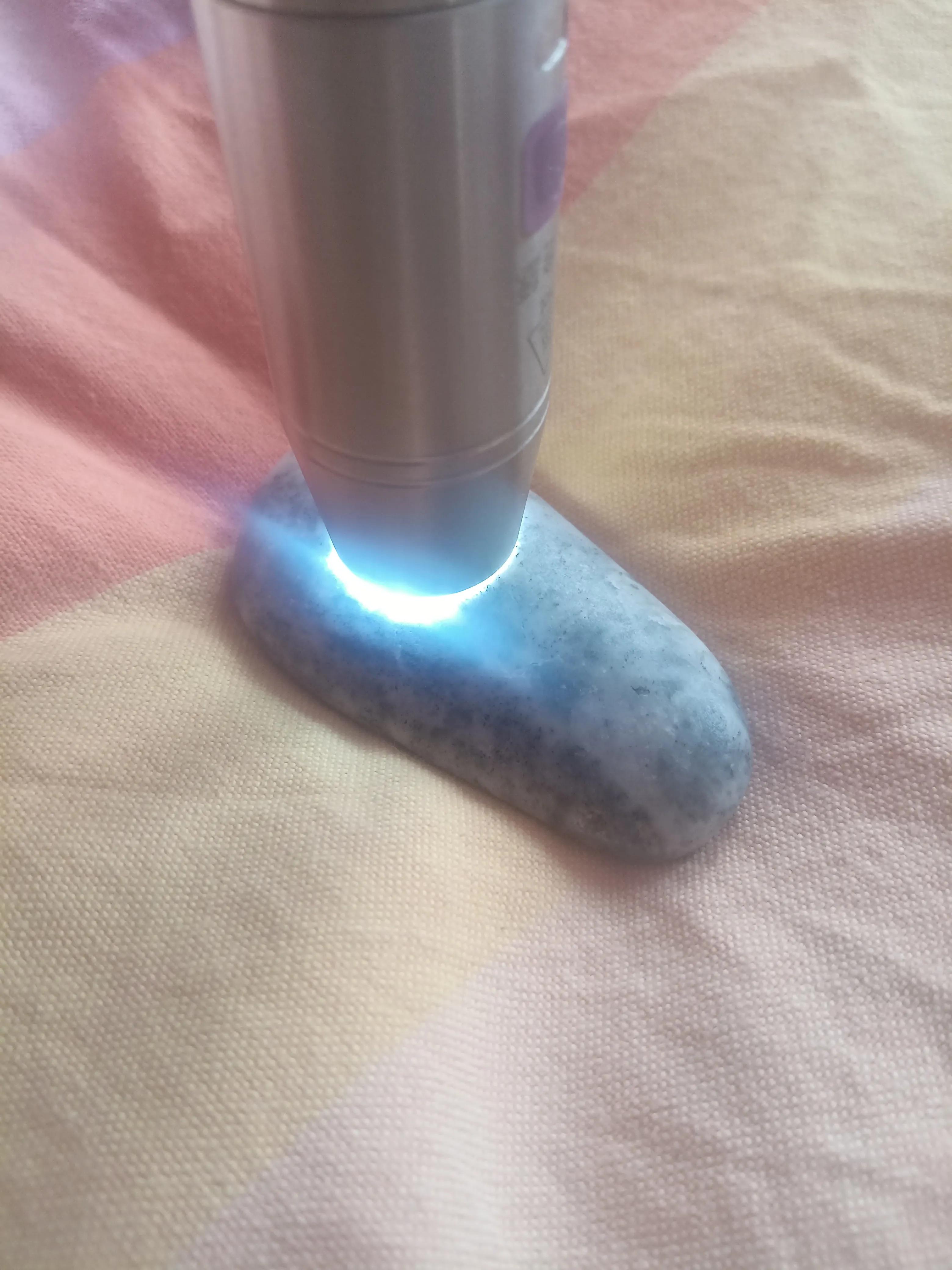 新疆戈壁滩和田玉怎么辨认,一块戈壁石图片