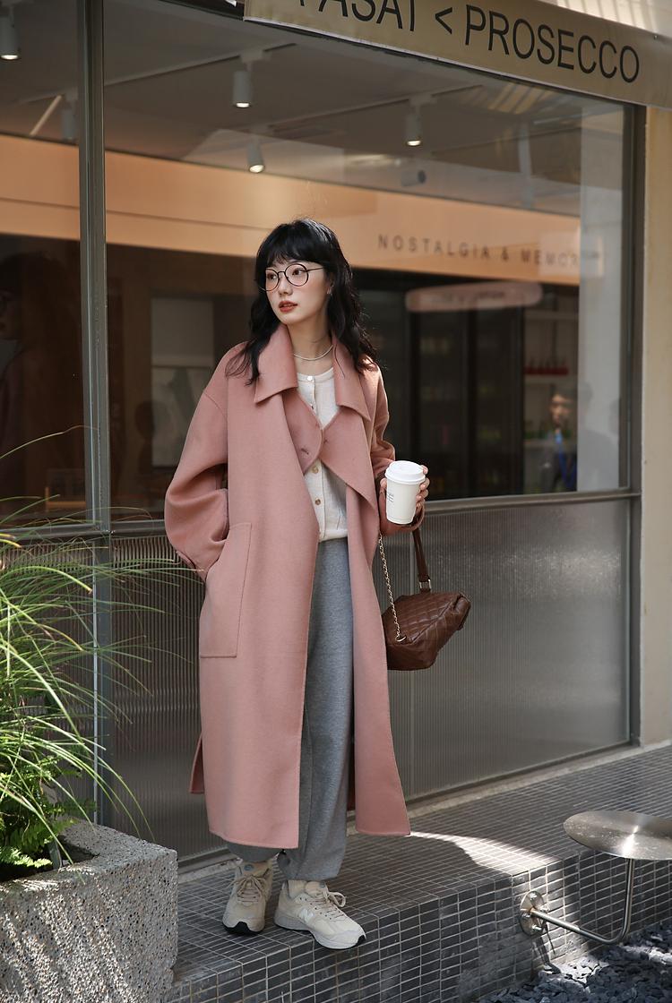 休闲大衣长款的穿搭技巧,简单版型很正的大衣穿搭