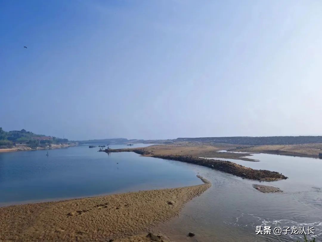 威海到青岛之间哪个地方赶海最好,青岛海边哪个海滩最好玩适合赶海