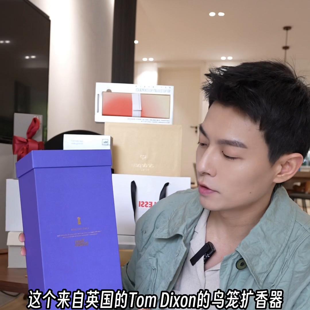 赠送礼盒女士挂坠,送礼物女生推荐清单