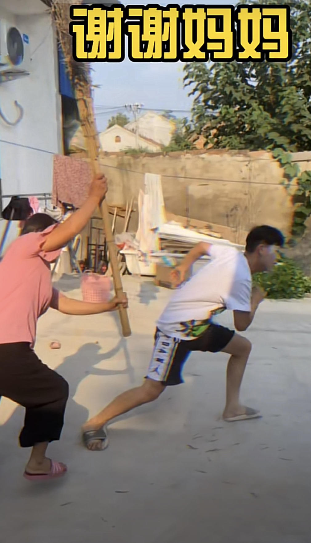 农村小伙子被打视频,河南小伙被打耳光