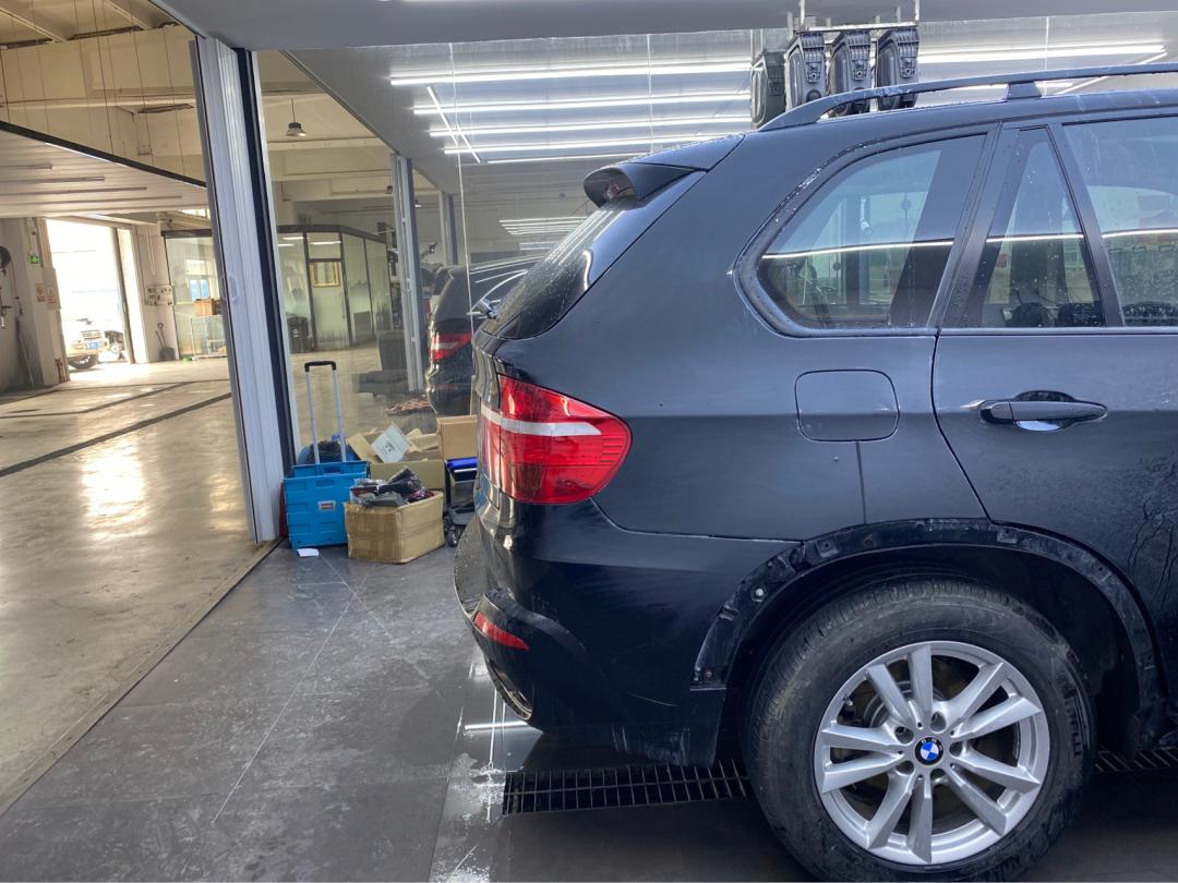 14款宝马x5老改新过程,2011款宝马x5翻新修复