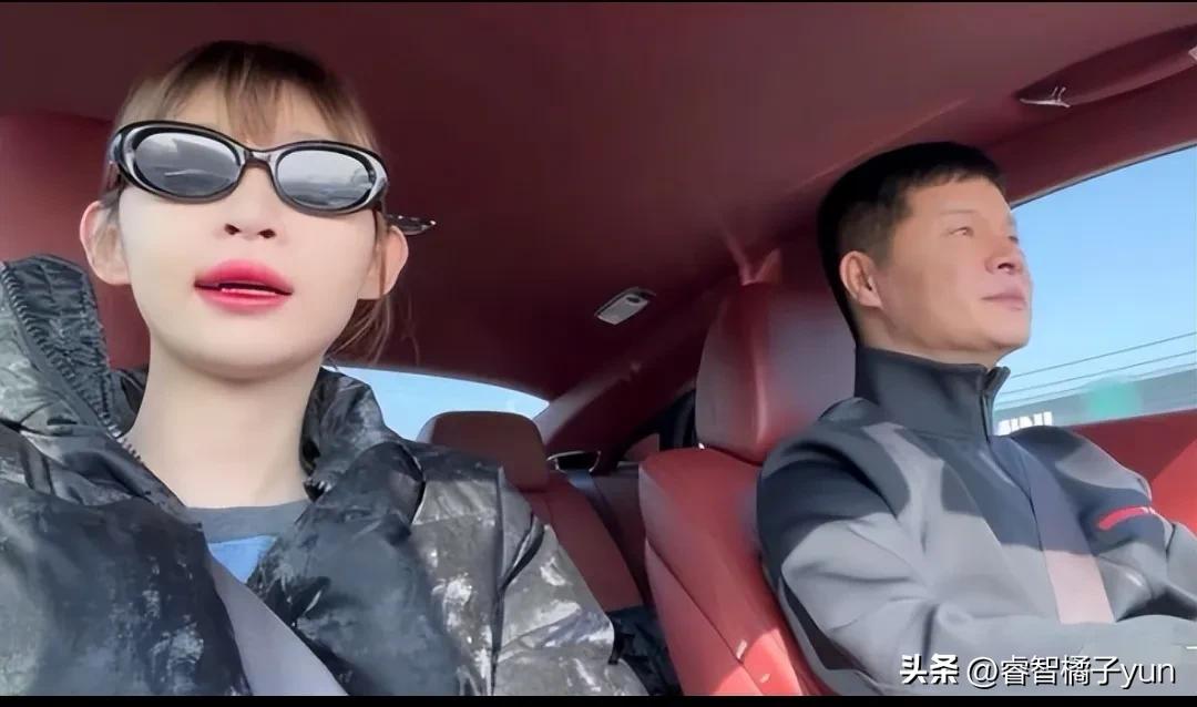 千万粉丝“痞幼”父女恋四个月被骗1个亿！