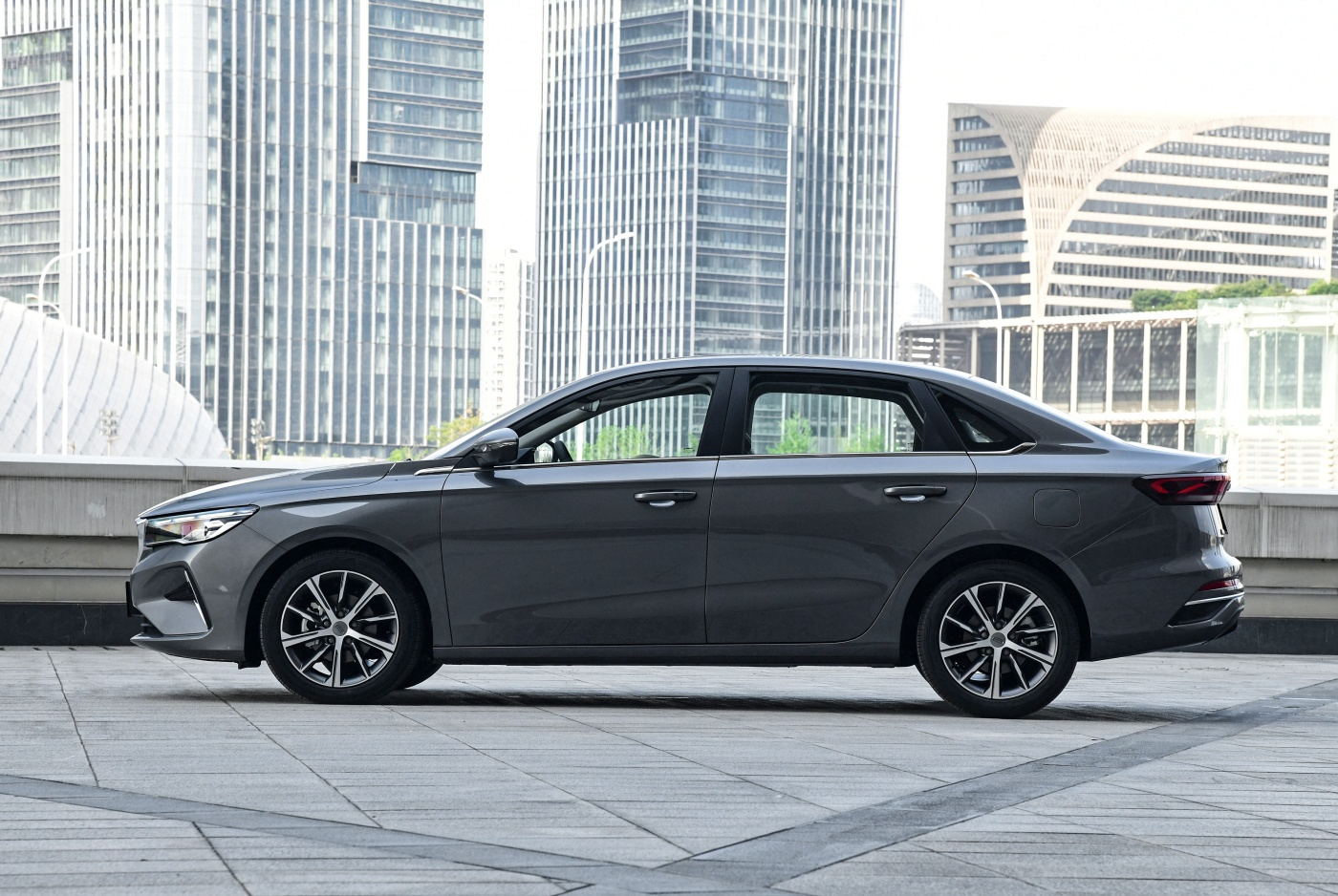 吉利帝豪有什么优缺点,吉利帝豪最真实优缺点