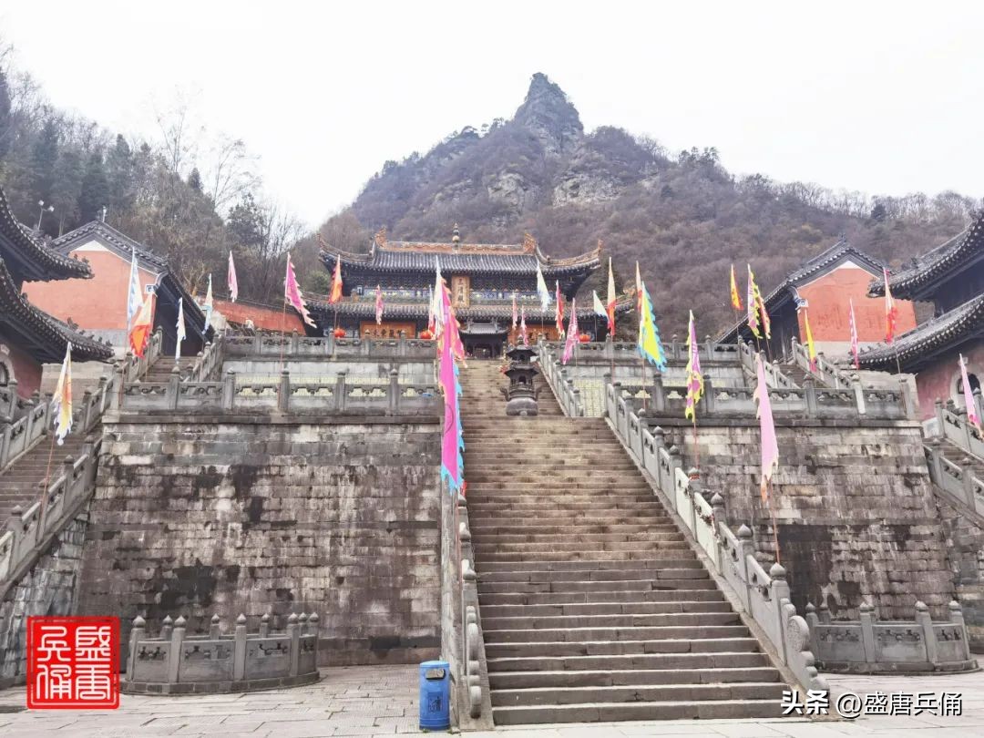 湖北十堰丹江口武当山紫霄宫,十堰武当山金殿