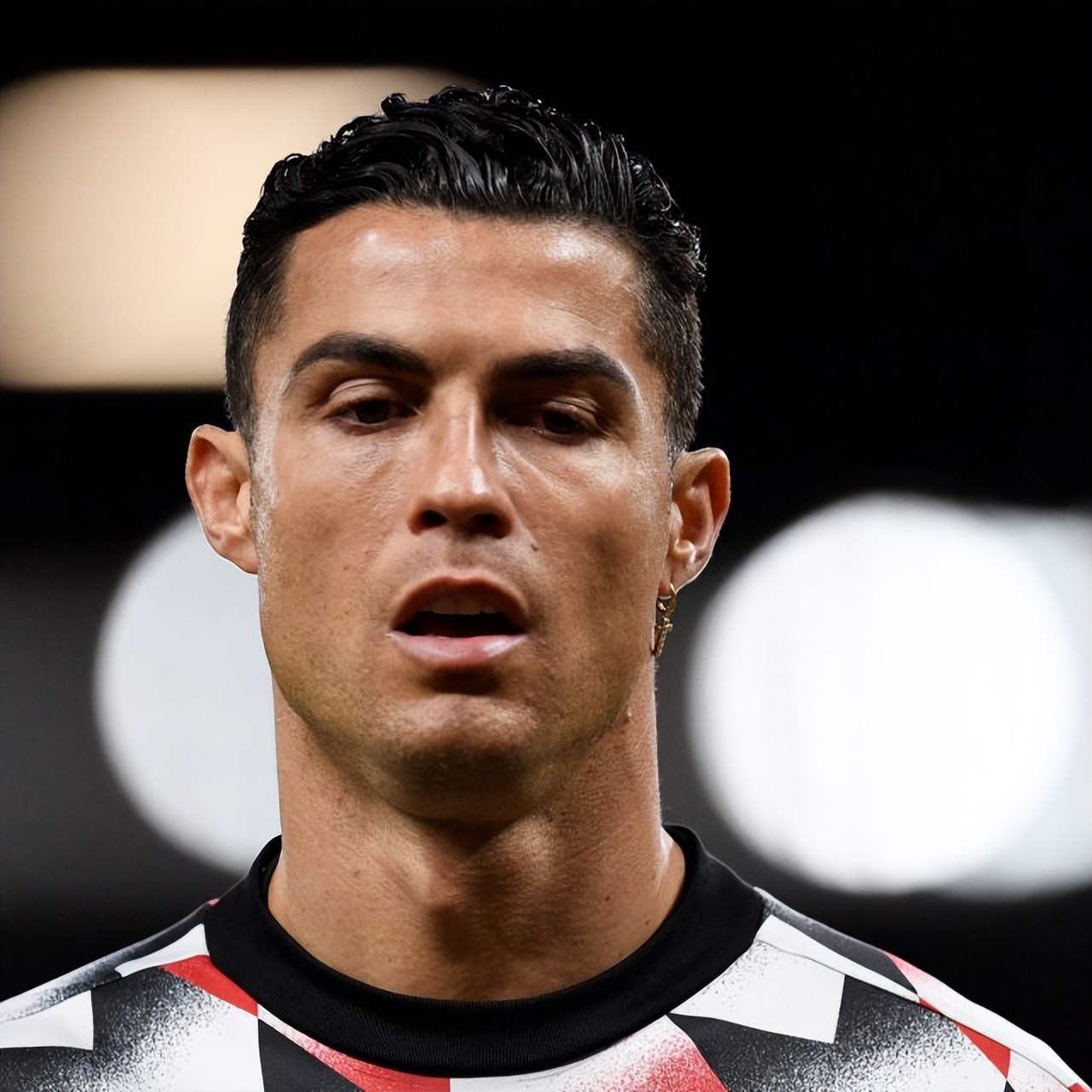 关于c罗最难被打破的三大神迹,c罗打破10个纪录第6座金球奖