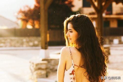 分手后女生独自过七周年纪念,分手后女生独自度过七周年