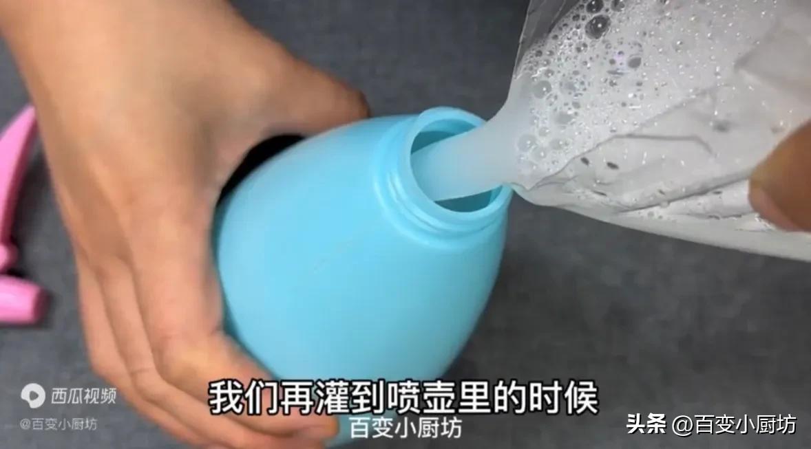 只需一个口罩就能清洗油烟机,如何利用口罩清洗油烟机