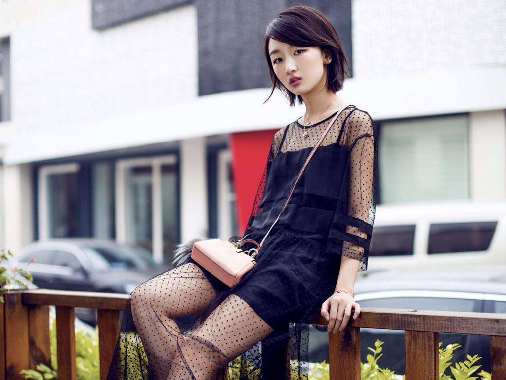 没有颜值没身材周冬雨为何如此红,其貌不扬的周冬雨为什么备受关注