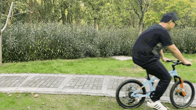 可以让小孩玩的越野车,柒小佰儿童变速山地自行车测评