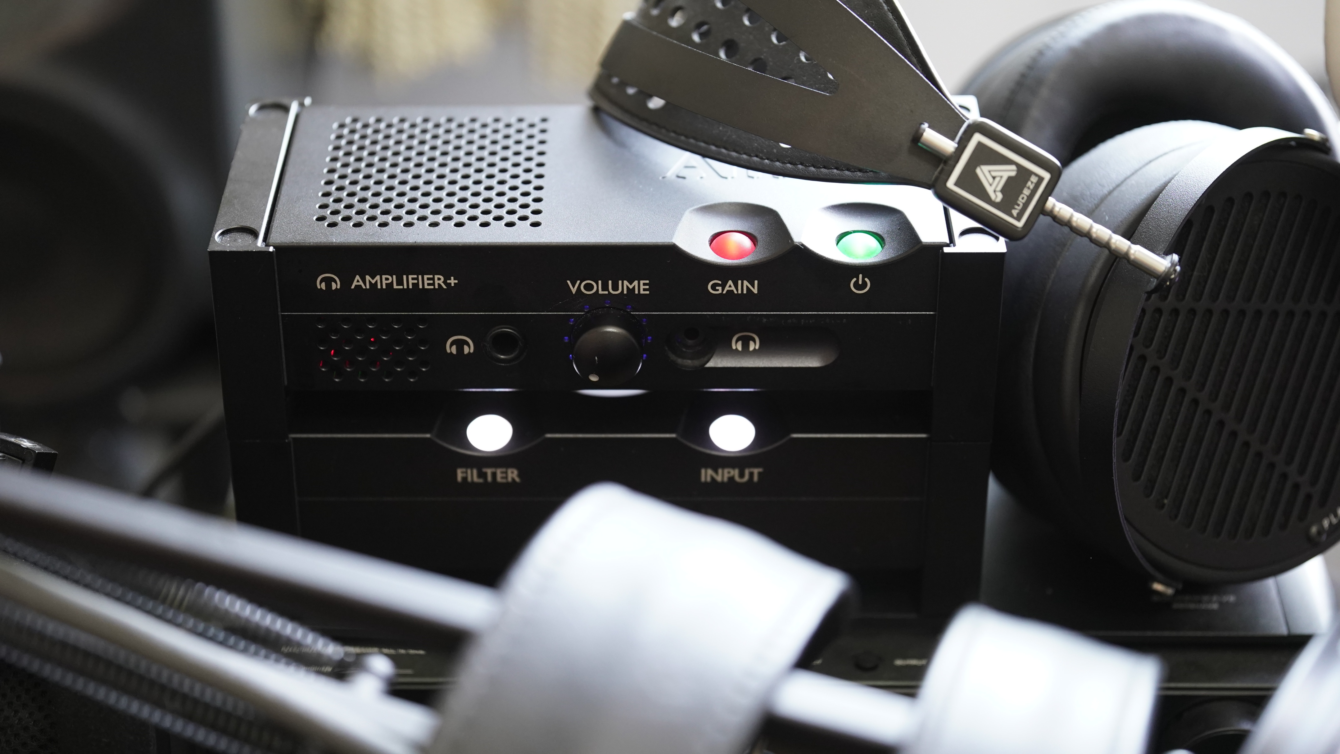 再谈「西装」音响魅力！英国ChordQutest解码+Anni耳放/功放评测