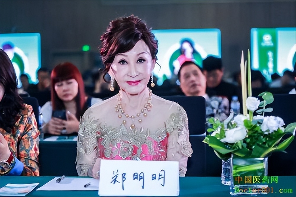 中国现代美妆开创者郑明明,郑明明品牌化妆品是国货吗