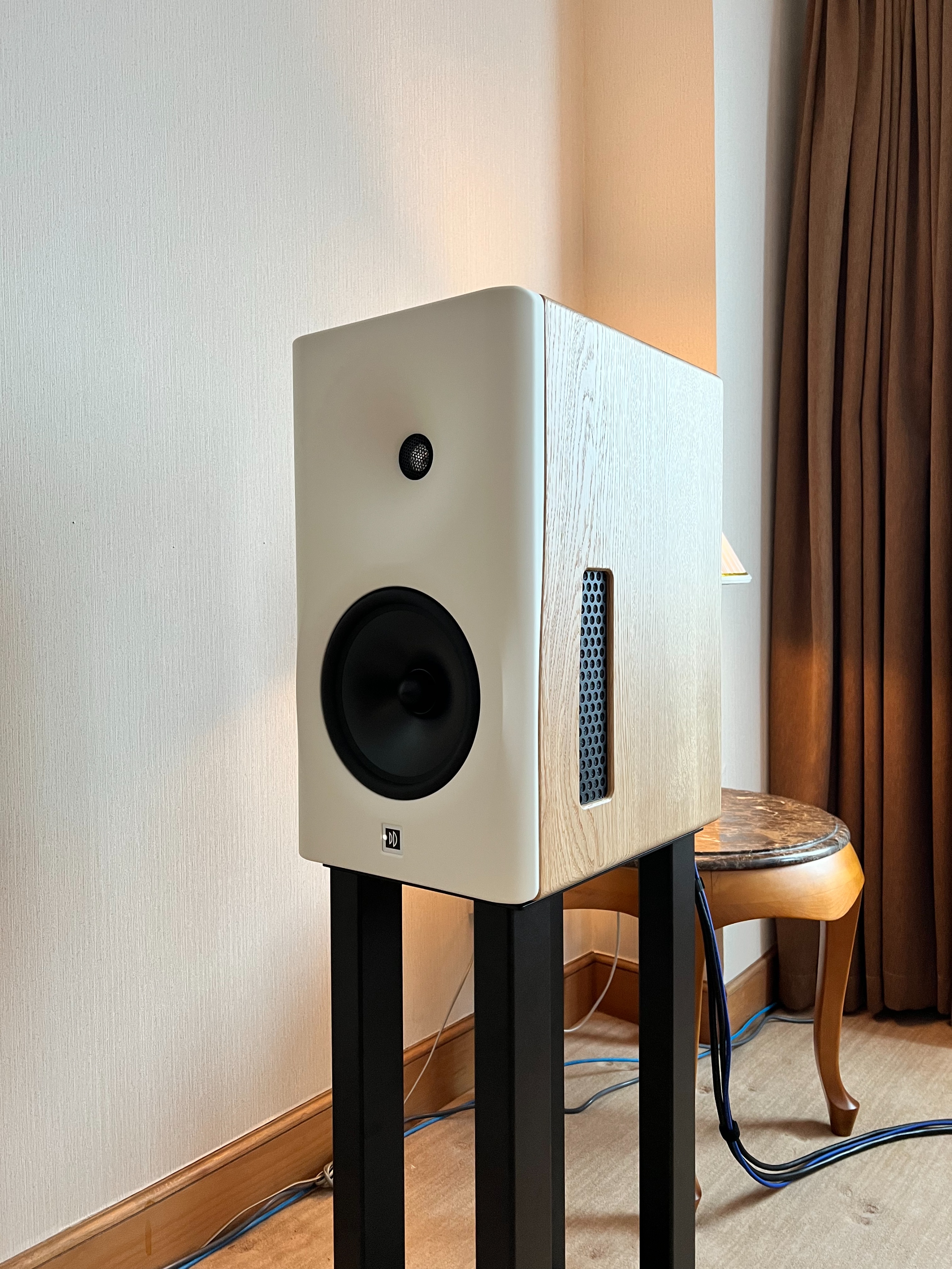 MaxDigital麦斯数码正式成为荷兰音箱品牌DUTCHDUTCH中国总代理