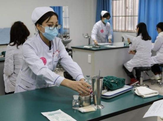 医学类前景最好的十大专业是,临床医学什么专业前景最好