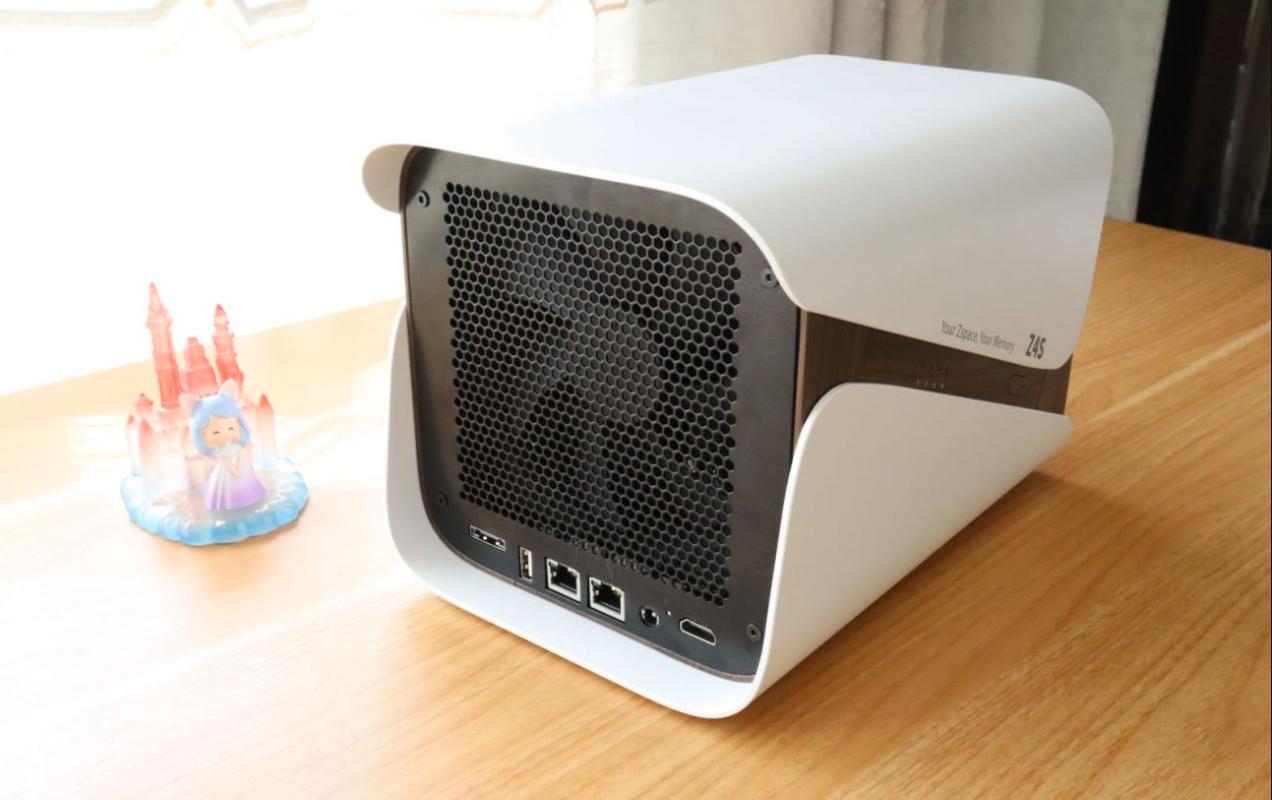 资料文件太乱？内存不够？极空间Z4S——学习娱乐两不误