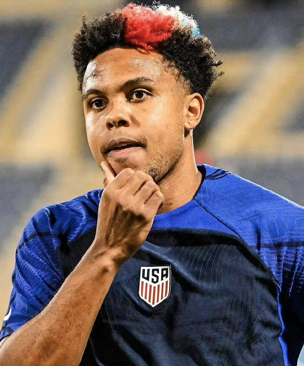 巴舒亚伊世界杯搞笑,巴舒亚伊美甲