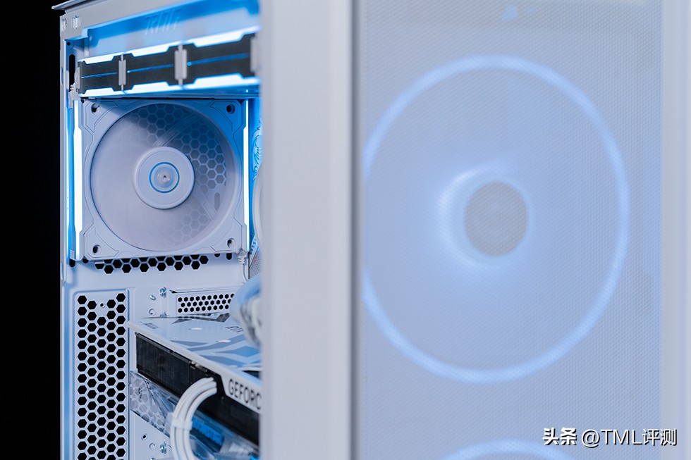 联力新款P28性能风扇,联力v2风扇