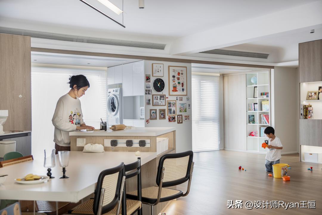 230㎡高质量亲子宅：拆掉一间房，打造超大陪伴式亲子空间