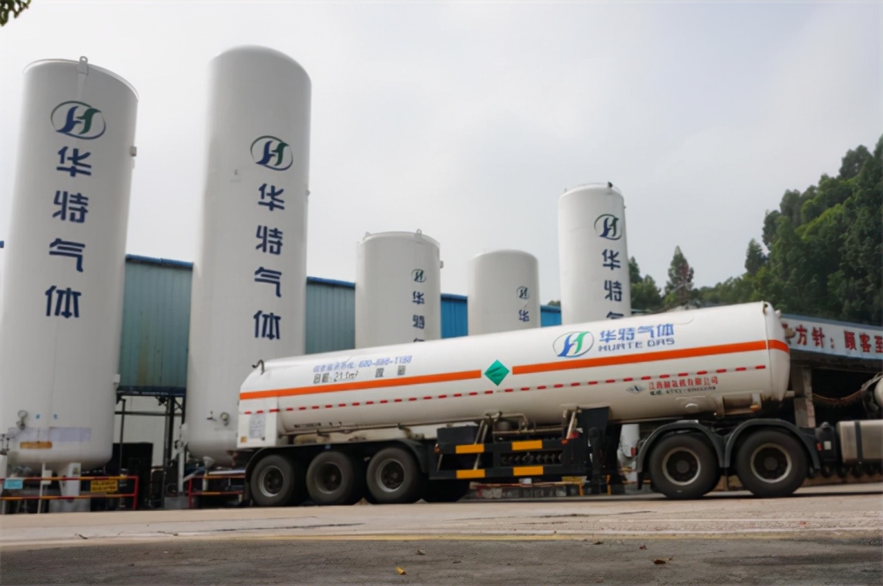 轮到美国被卡脖子？乌特有气体恐断供，将中气商纳入半导体供应链