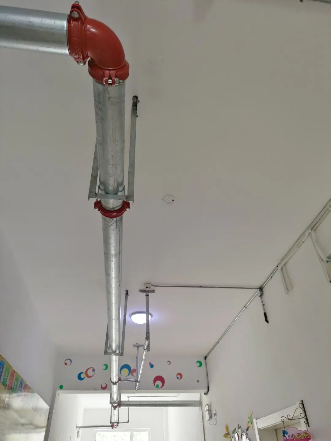 【垣曲县滨都幼儿园】滨都萌娃走进*防队消**致敬最美“火焰蓝”