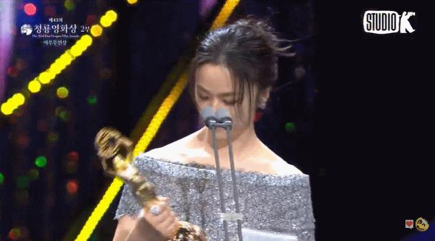 汤唯与iu,汤唯在韩国跟iu一样火吗