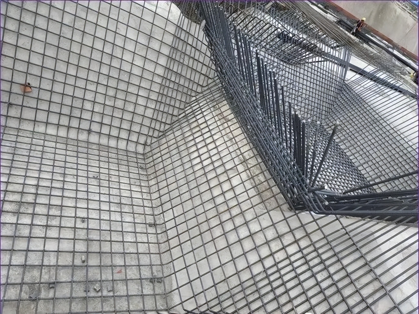 建筑施工图中钢筋的长度如何度量,建筑施工图中钢筋的标注