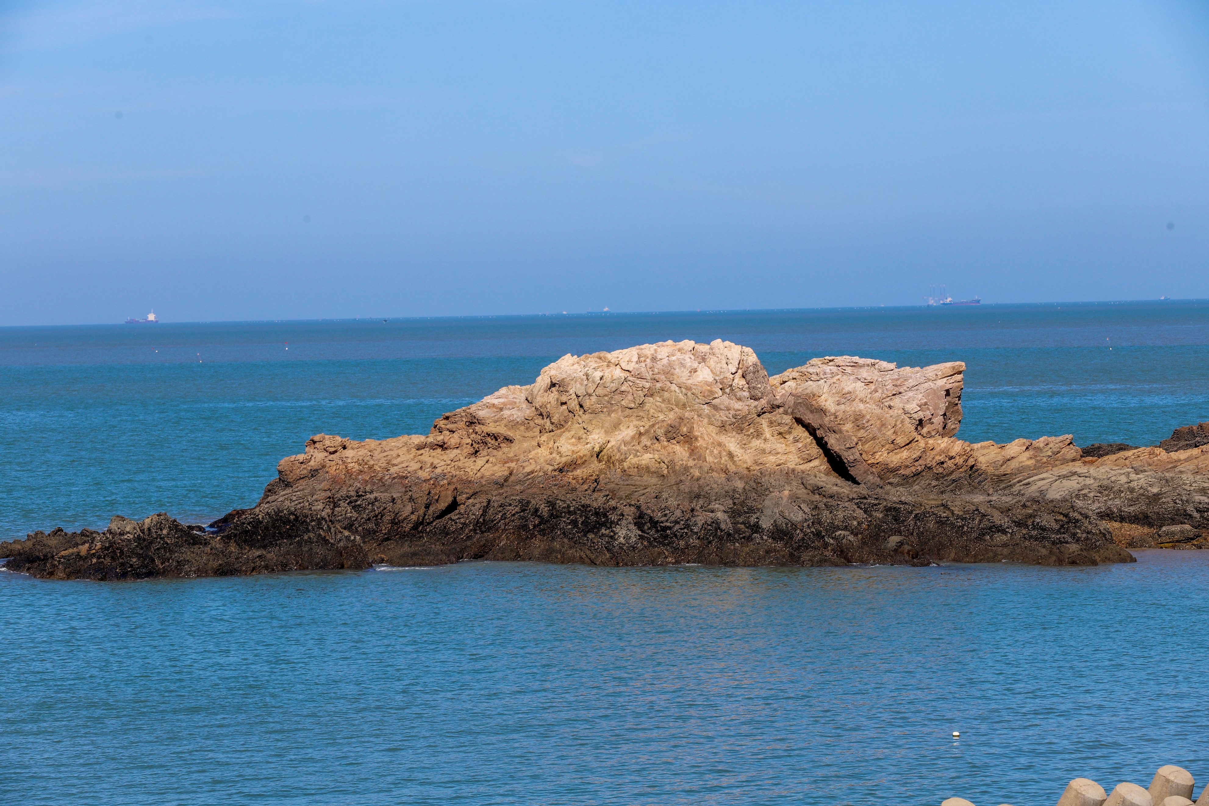 洱海石洞拍照,洞头小洱海天空之镜