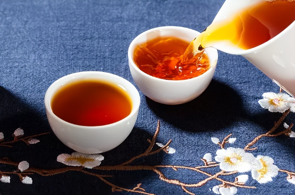 饭后一杯茶既减肥又解渴,饭后喝什么养生茶最好