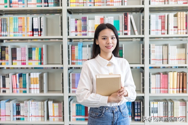 毕业后文科生理科生差距,高中理科生和文科生的差距