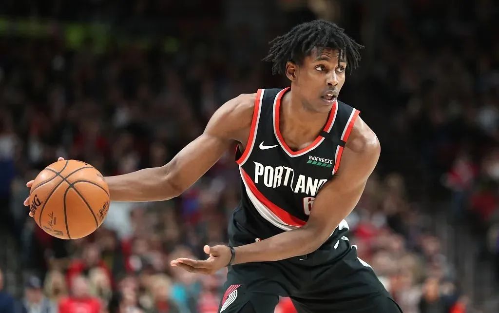 单节22分43分8板3助林疯狂回来了,林疯狂38分全记录