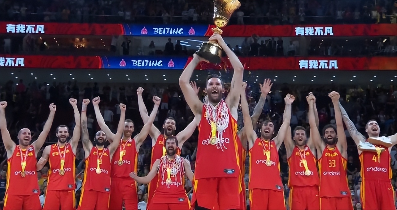 夺得三冠王次数,拿下三个冠军打破历史纪录