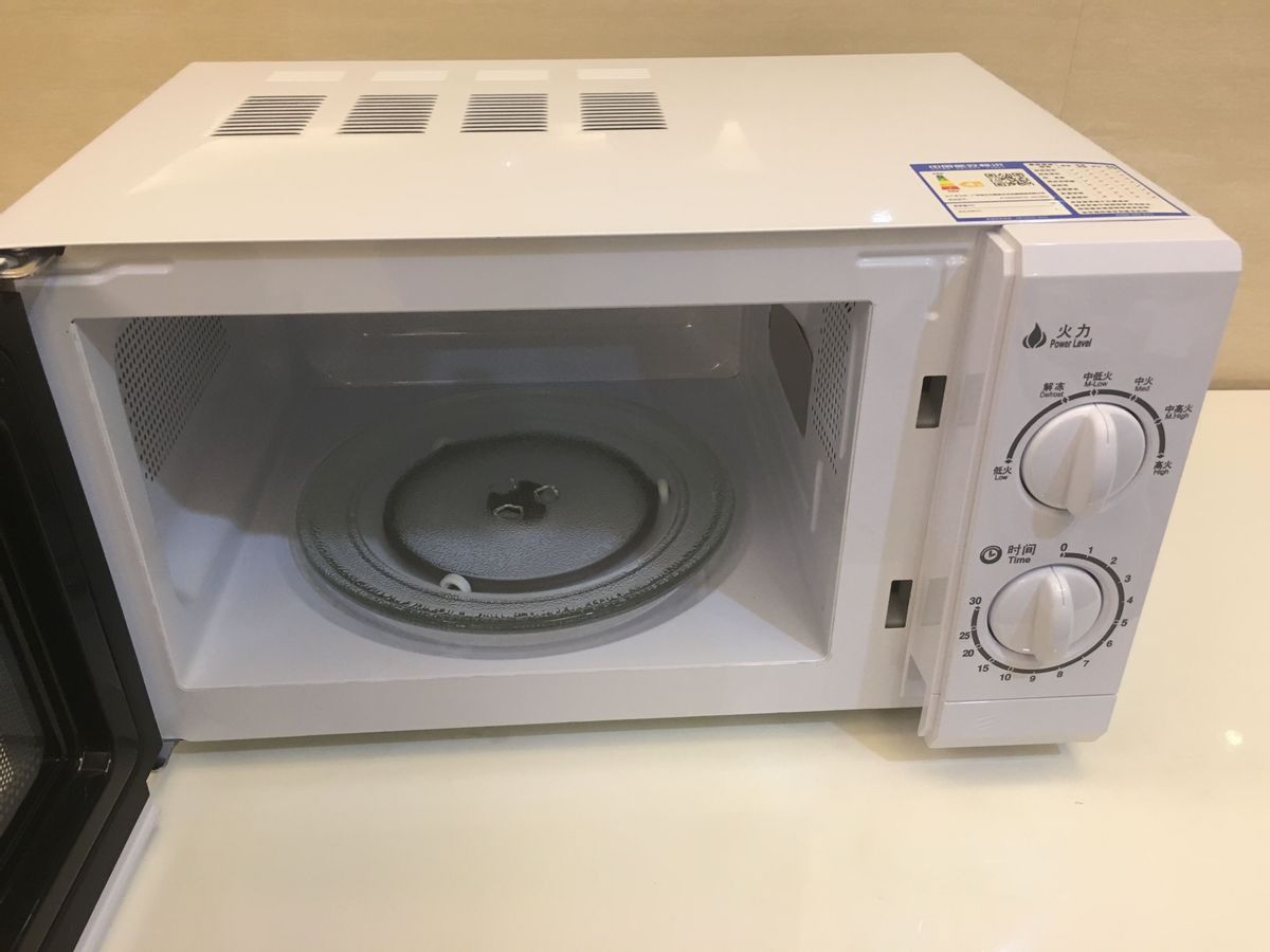 微波炉平板式与转盘式有啥区别,微波炉转盘式与平板式哪种好