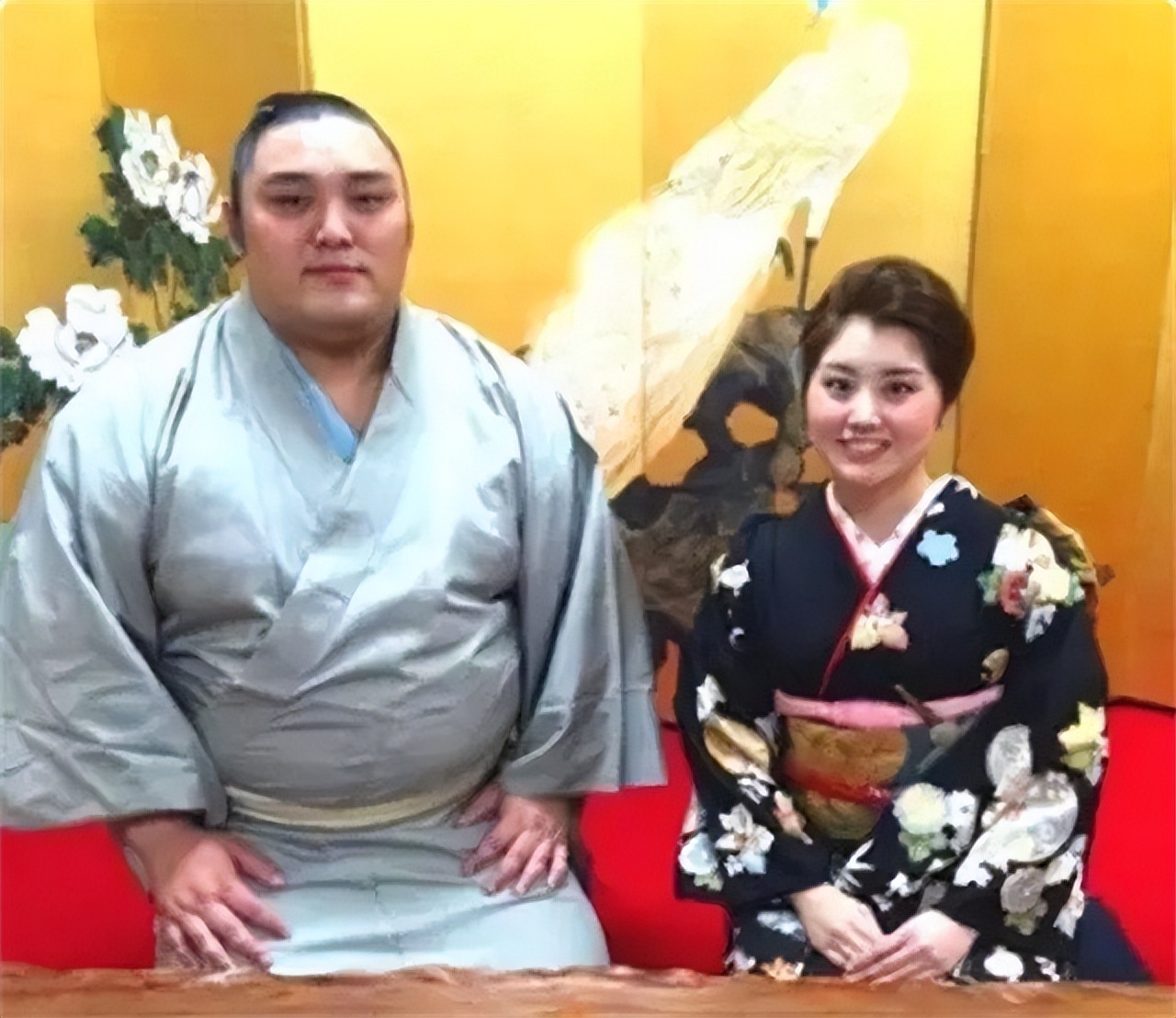 日本女人为什么想嫁给相扑手,日本女人和相扑手的结婚照