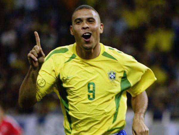 塔尔德利巴西球员地位,巴西历史前十名球员