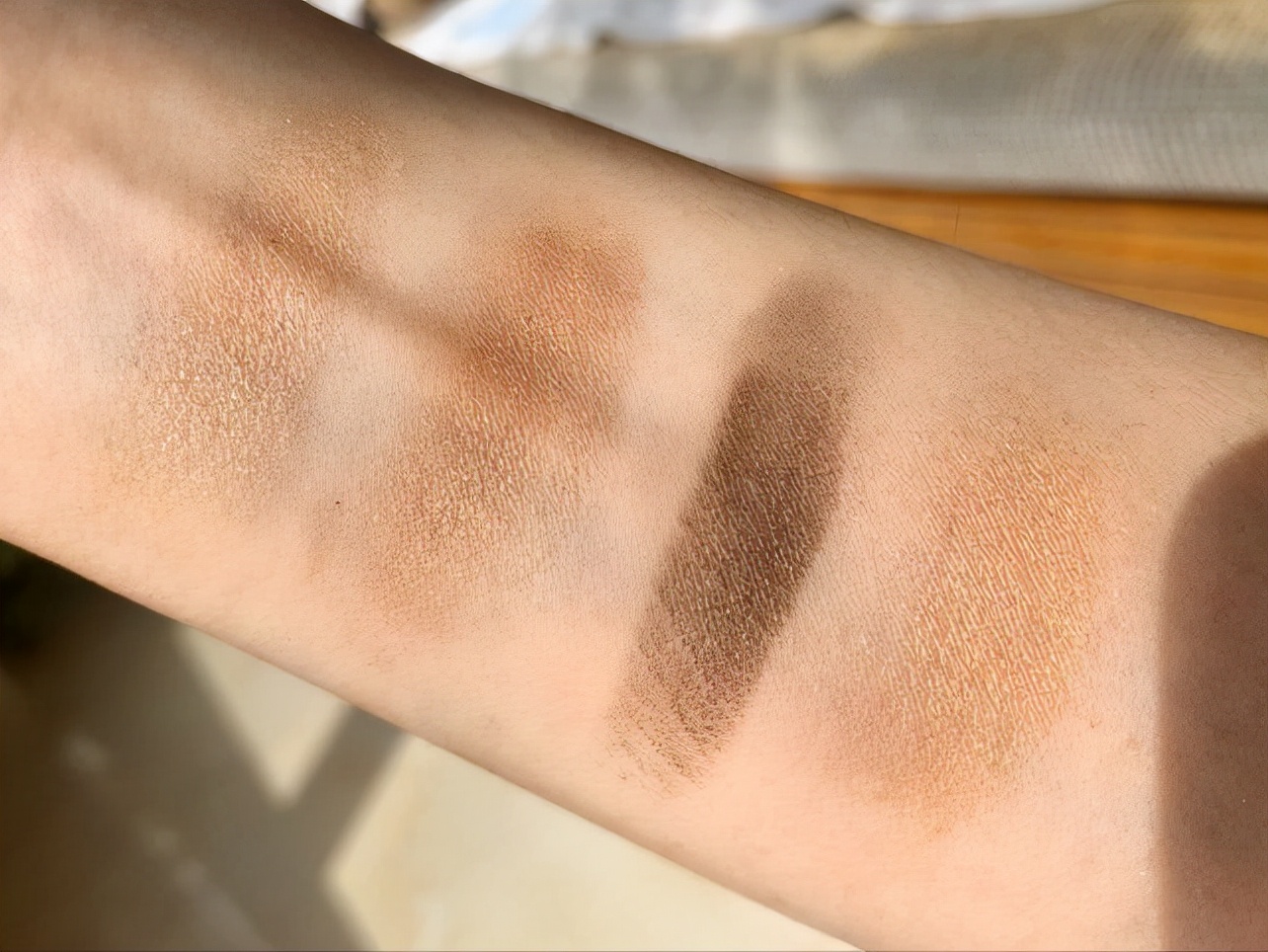 眼影盘大学生平价新手,程十安推荐平价眼影盘