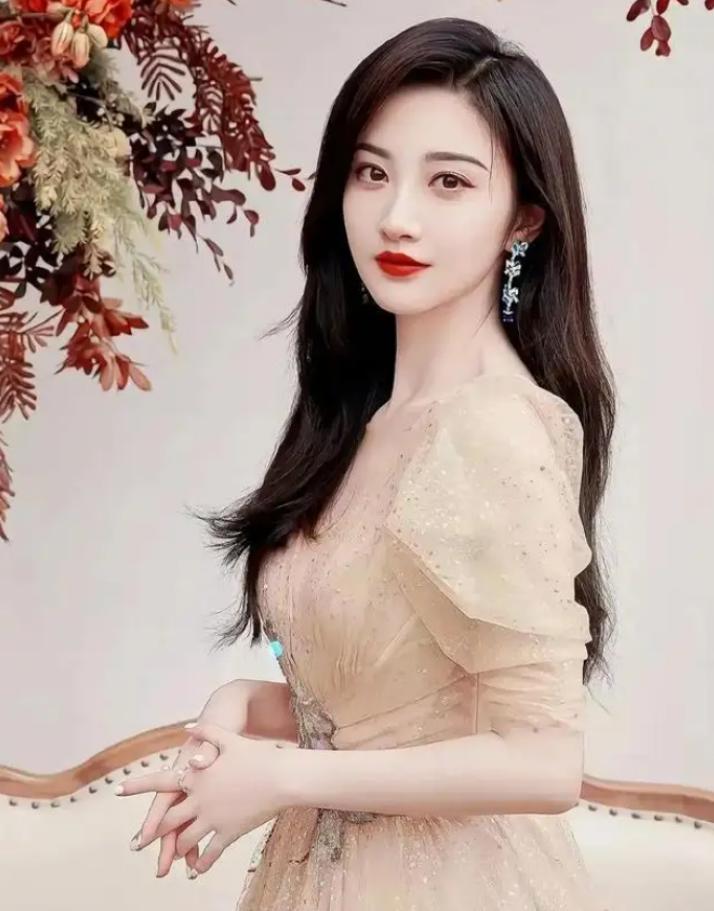 从五官怎么看出女人富贵相,女人五官富贵的表现